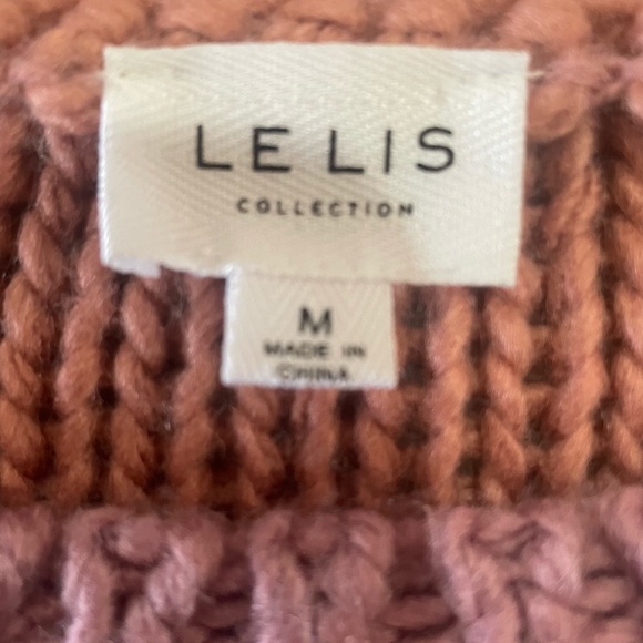 Cropped Chunky Knit Dolman Sweater - Picture 5 of 9